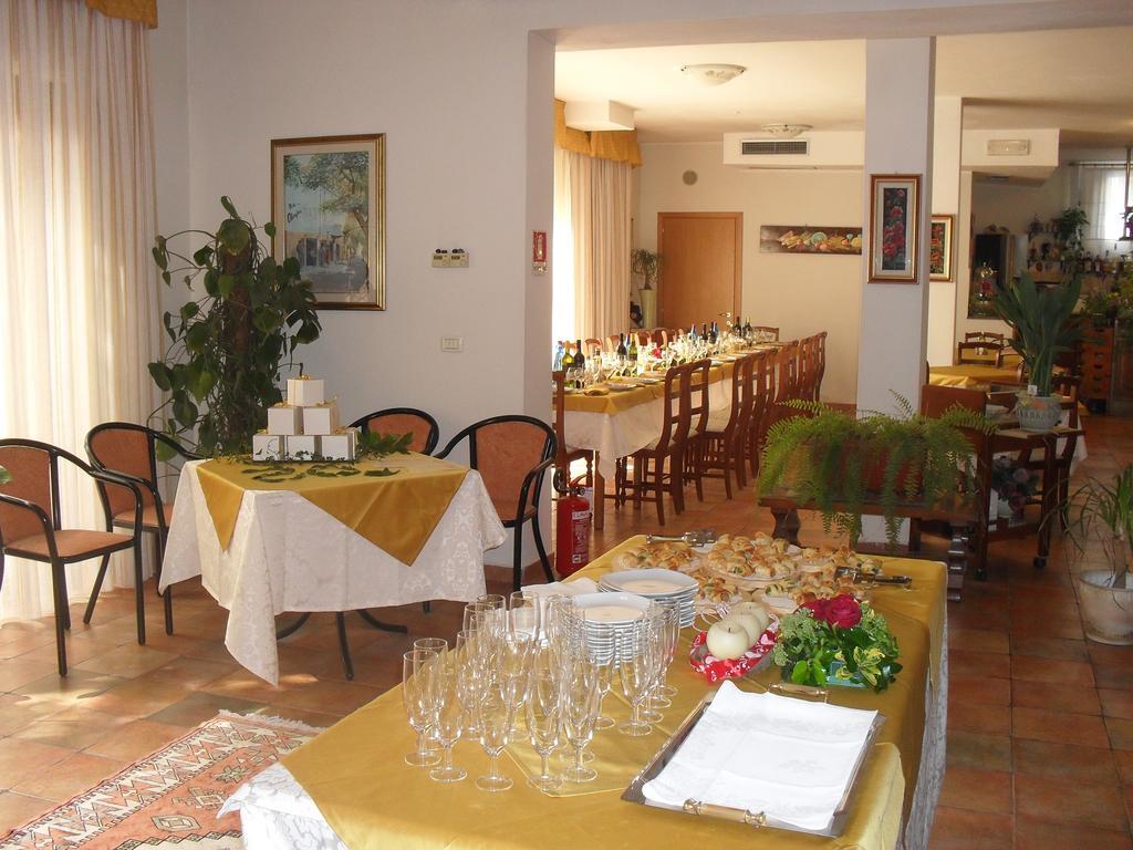 Albergo Ristorante Olimpia Abbadia San Salvator Luaran gambar